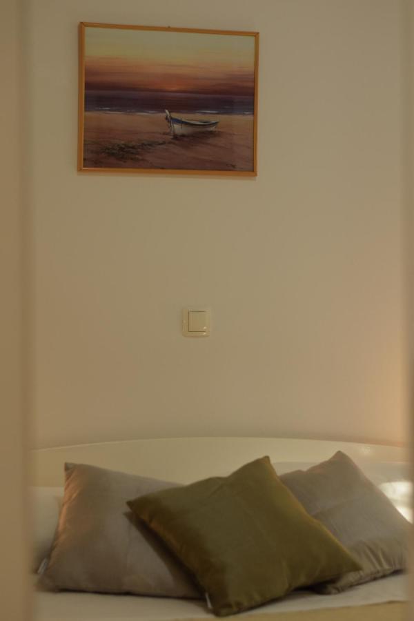 Studio Apartman Marina 沃迪切 外观 照片