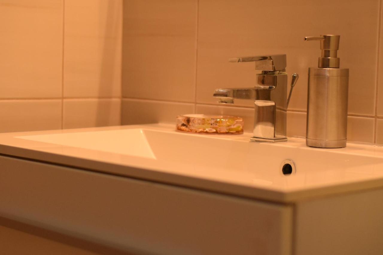 Studio Apartman Marina 沃迪切 外观 照片