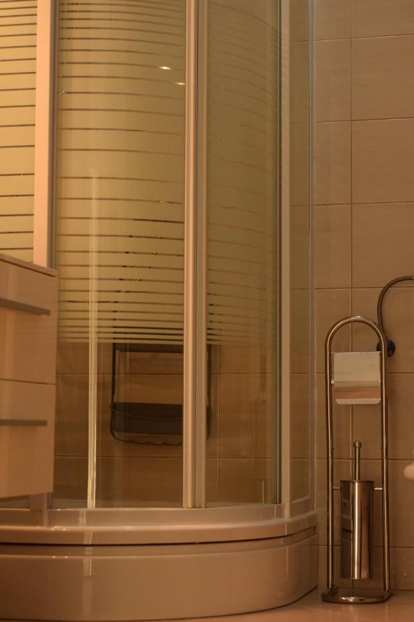 Studio Apartman Marina 沃迪切 外观 照片